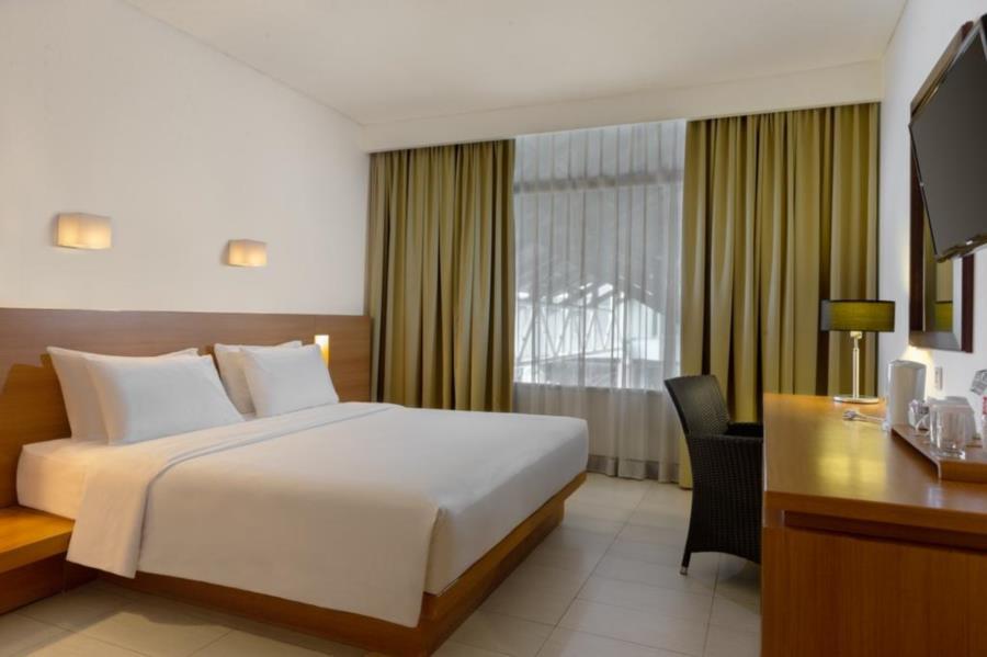 Santika Pasir Koja Hotel